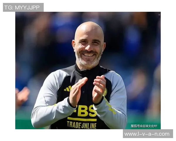 足球世界球星风采汇总 盘点顶尖球员的精彩表现与成就